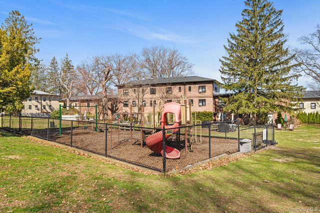 9 Manchester Road 2R, Eastchester, NY 10709