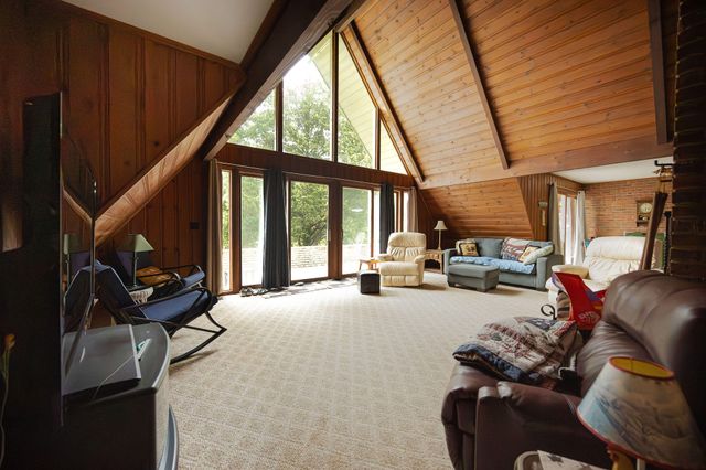 1015 Red Hawk Lane, Owenton, KY 40359