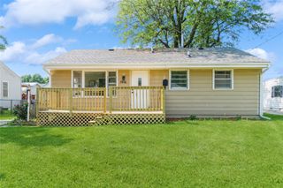 1916 Locust Street, West Des Moines, IA 50265