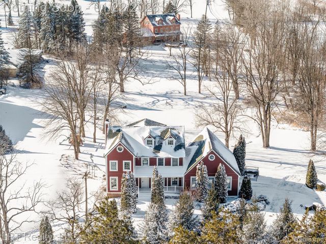 21255 Chubb Road, Lyon Charter Township, MI 48167