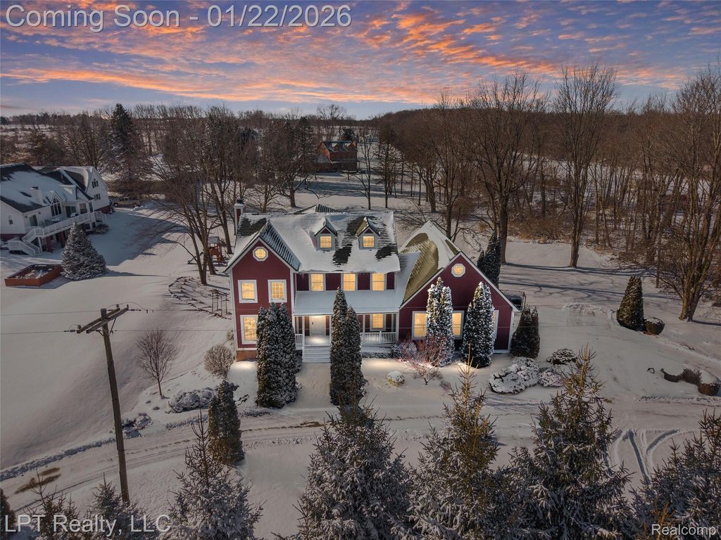 21255 Chubb Road, Lyon Charter Township, MI 48167