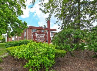 6143 W Howard AVENUE #9, Greenfield, WI 53220