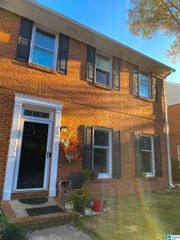 4 THE FALLS DRIVE, Vestavia Hills, AL 35216