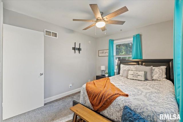 1107 N THORNWOOD Avenue, Davenport, IA 52804