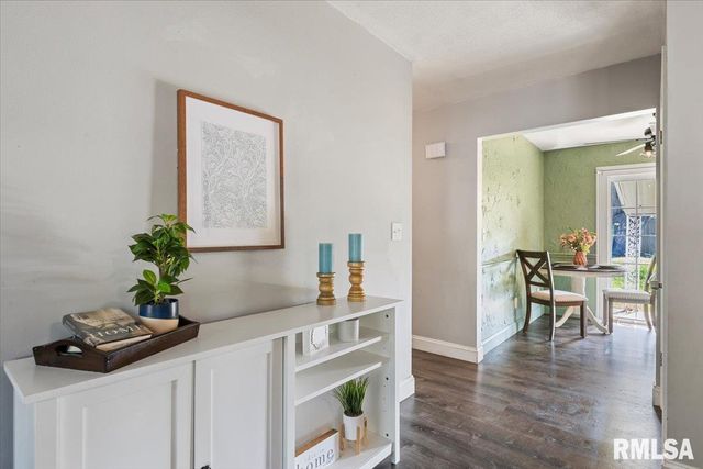 1107 N THORNWOOD Avenue, Davenport, IA 52804