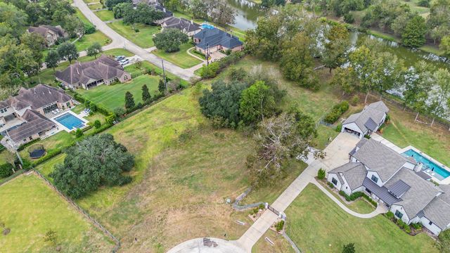 30703 Riverlake Road, Fulshear, TX 77441