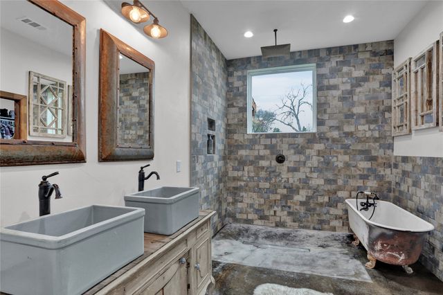 9720 Fm 1827, Anna, TX 75409