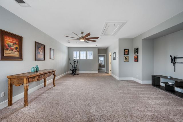 401 Skyflower DR, Georgetown, TX 78628