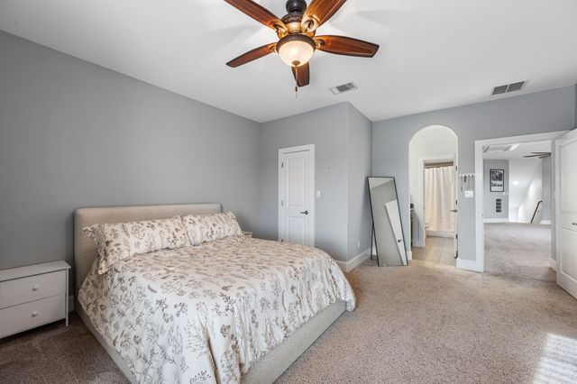 401 Skyflower DR, Georgetown, TX 78628