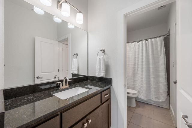 401 Skyflower DR, Georgetown, TX 78628
