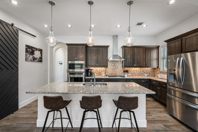 401 Skyflower DR, Georgetown, TX 78628