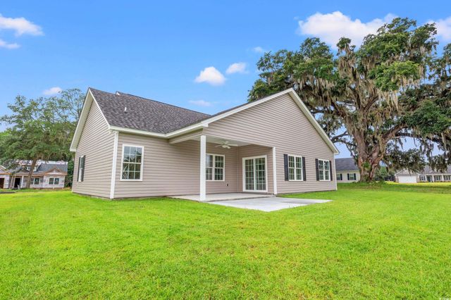 124 Double Pond Dr, Georgetown, SC 29440