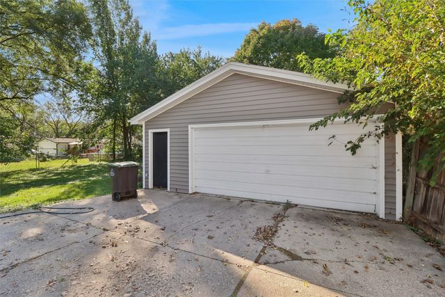 5120 SW 14th Street, Des Moines, IA 50315