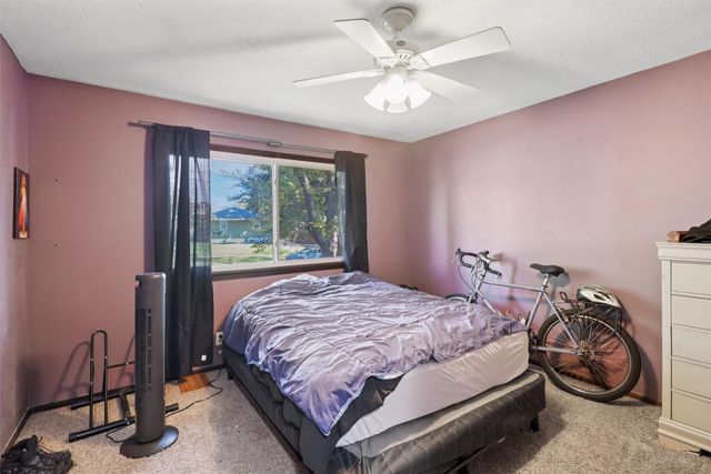 5120 SW 14th Street, Des Moines, IA 50315