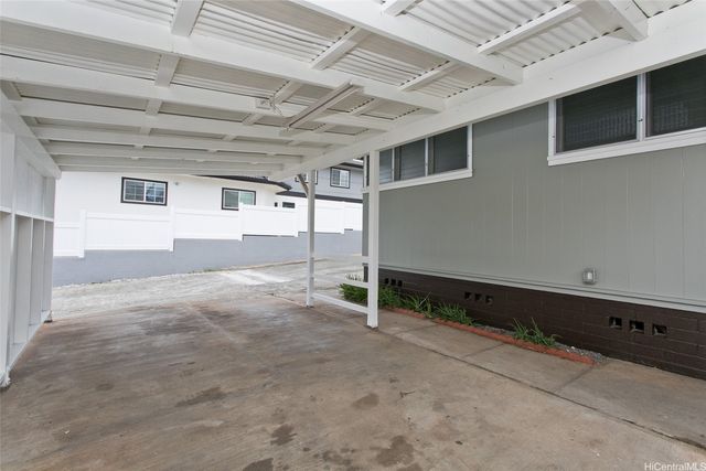 2254 Metcalf Street, Honolulu, HI 96822
