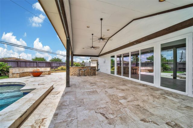 3143 S Royce Circle, Manvel, TX 77578