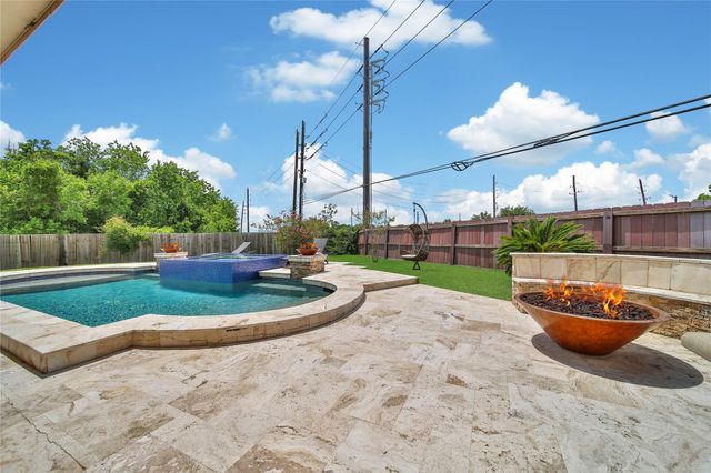 3143 S Royce Circle, Manvel, TX 77578