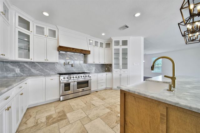 3143 S Royce Circle, Manvel, TX 77578