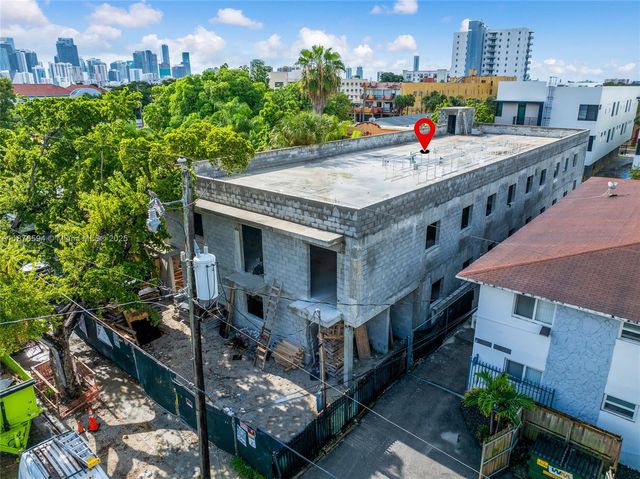 1254 SW 2nd St, Miami, FL 33135