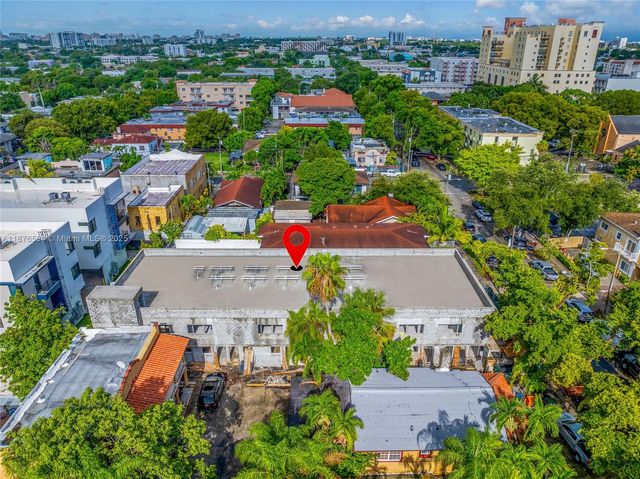 1254 SW 2nd St, Miami, FL 33135