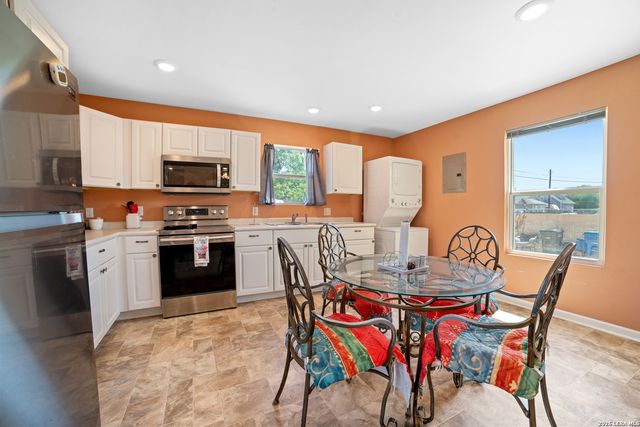 232 Hobart, San Antonio, TX 78237