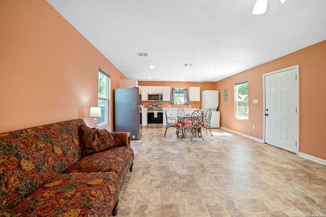 232 Hobart, San Antonio, TX 78237