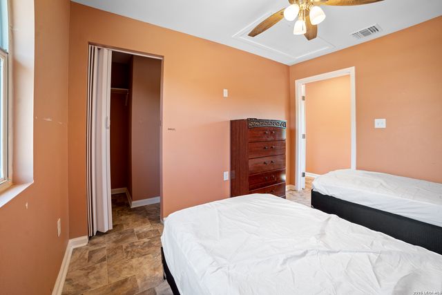 232 Hobart, San Antonio, TX 78237