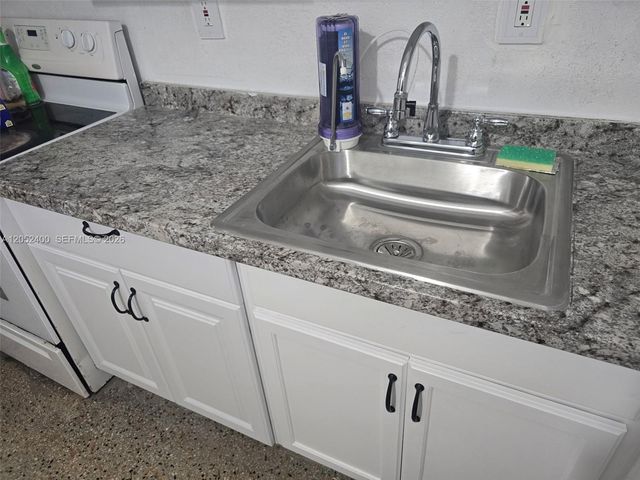 250 SW 11th Ave 6, Homestead, FL 33030