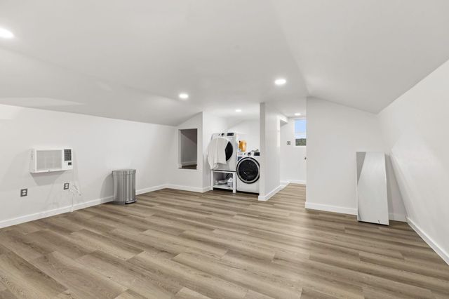 1501 Boggy Creek RD, Lockhart, TX 78644