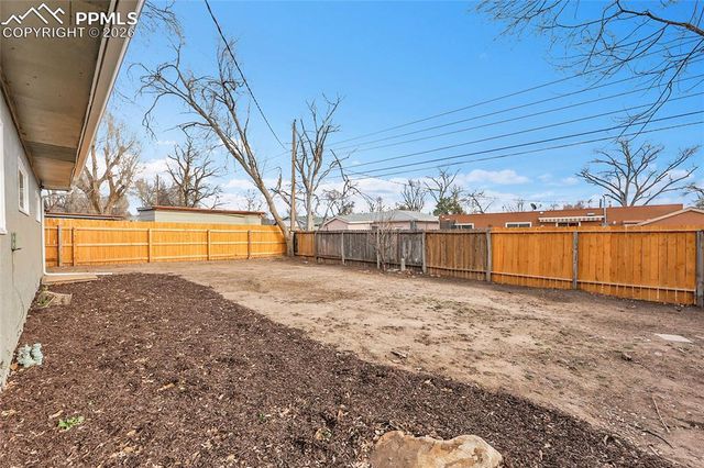 117 Davie Drive, Colorado Springs, CO 80911