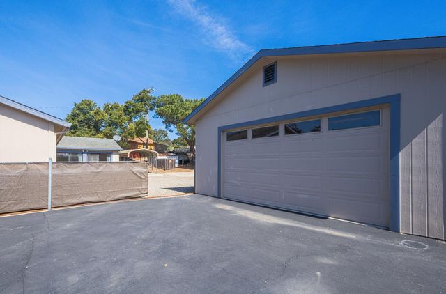 9340 Pollock Lane, Salinas, CA 93907
