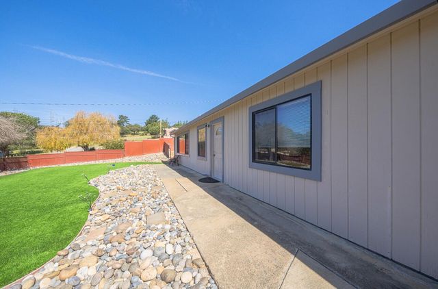 9340 Pollock Lane, Salinas, CA 93907