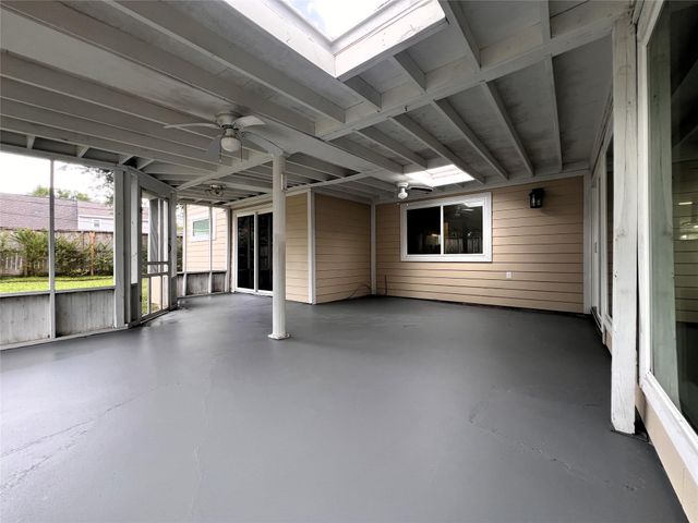 11831 Briar Forest Drive, Houston, TX 77077