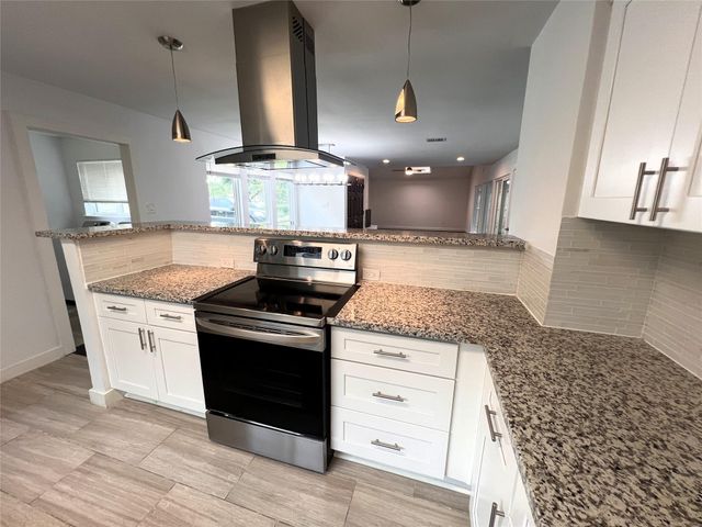 11831 Briar Forest Drive, Houston, TX 77077