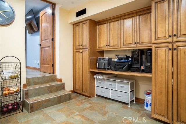 6930 Balcom, Reseda (los Angeles), CA 91335