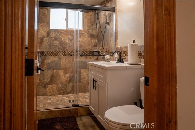 6930 Balcom, Reseda (los Angeles), CA 91335