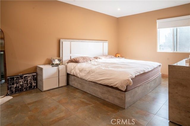 6930 Balcom, Reseda (los Angeles), CA 91335