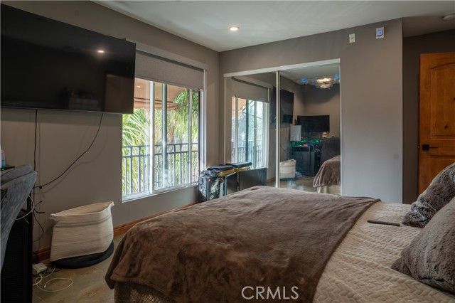 6930 Balcom, Reseda (los Angeles), CA 91335