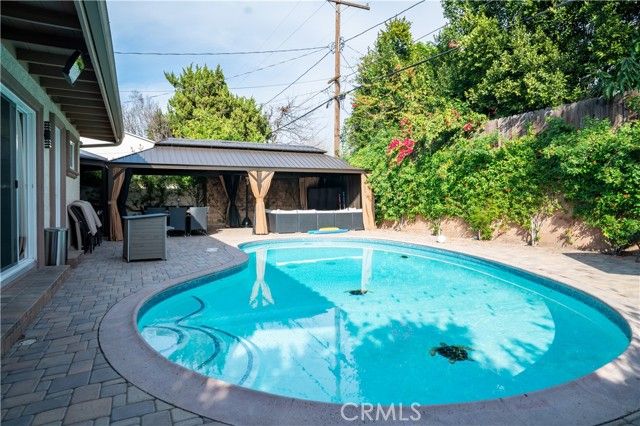 6930 Balcom, Reseda (los Angeles), CA 91335