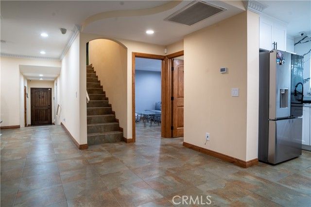 6930 Balcom, Reseda (los Angeles), CA 91335