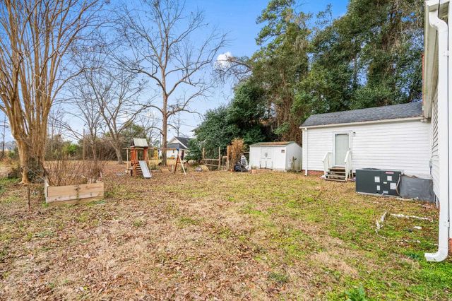 102 Sandwall Dr., Tabor City, NC 28463