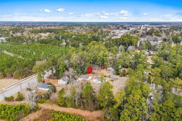 102 Sandwall Dr., Tabor City, NC 28463