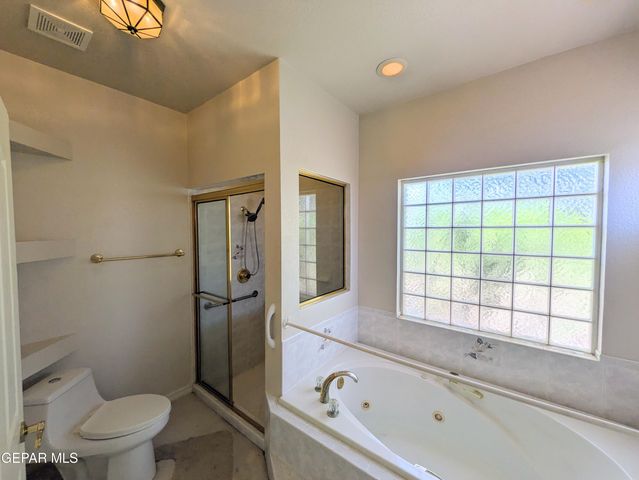 13940 JEWELED DESERT Drive, Horizon City, TX 79928