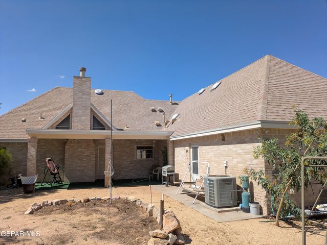 13940 JEWELED DESERT Drive, Horizon City, TX 79928