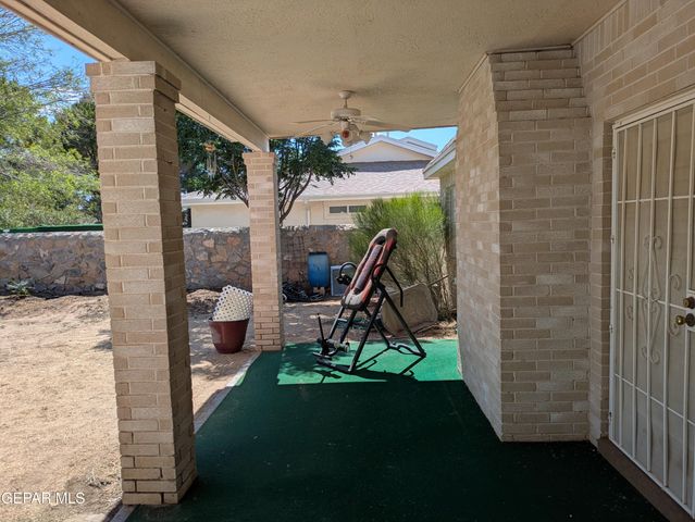 13940 JEWELED DESERT Drive, Horizon City, TX 79928