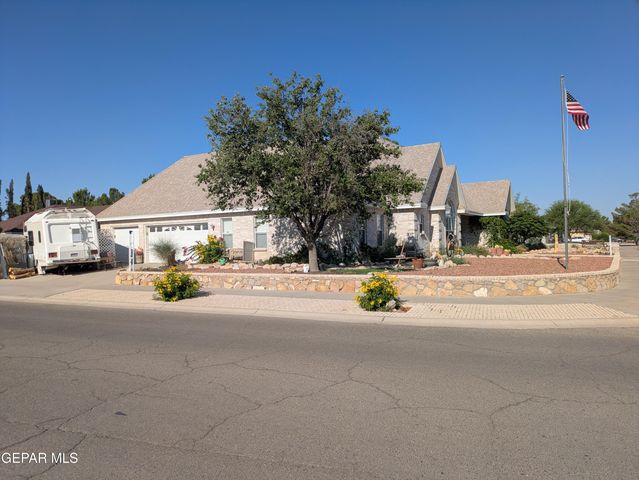 13940 JEWELED DESERT Drive, Horizon City, TX 79928