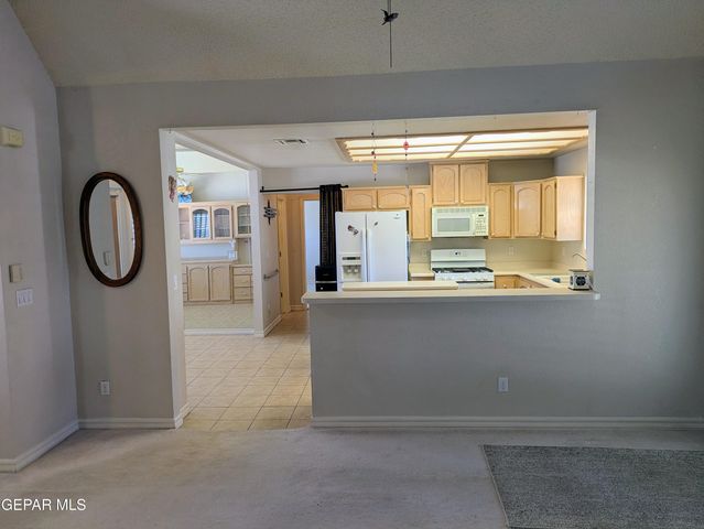 13940 JEWELED DESERT Drive, Horizon City, TX 79928