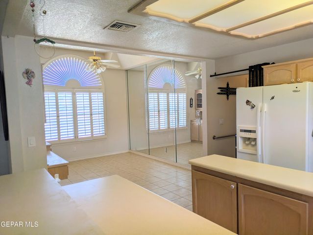 13940 JEWELED DESERT Drive, Horizon City, TX 79928