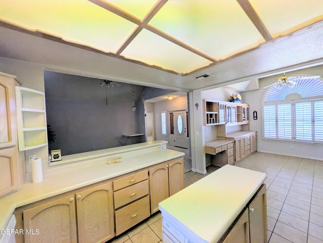 13940 JEWELED DESERT Drive, Horizon City, TX 79928