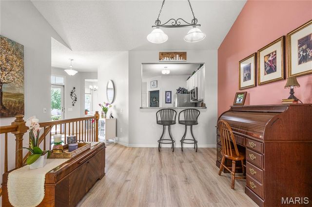 2071 Hawks Landing Drive C, Lake St Louis, MO 63367